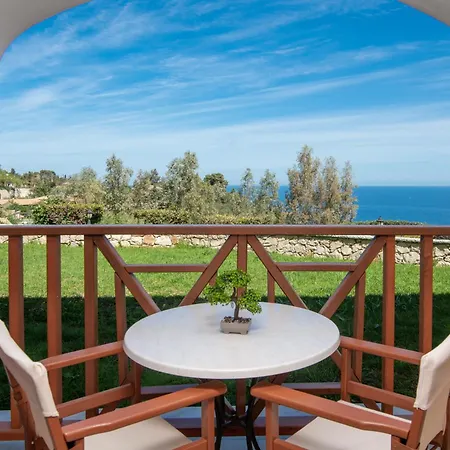 Aparthotel Sea View Village